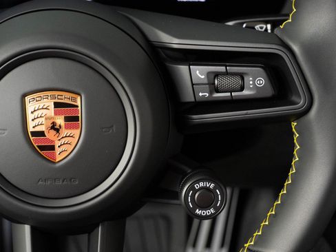 Used 2026 Porsche 911 GT3 RWD image 11