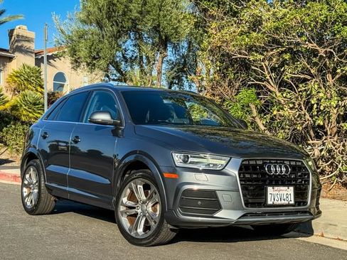 Used 2017 Audi Q3 2.0T Premium Plus w/ Premium Plus Package FWD image 13