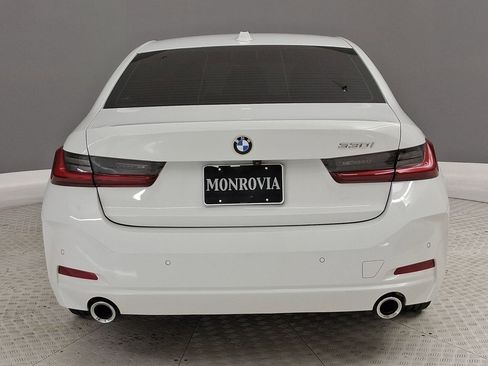 Used 2023 BMW 330i Sedan w/ Driving Assistance Package RWD image 8