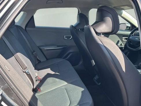 Used 2025 Kia K4 FWD image 12