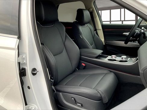 New 2026 Genesis GV70 2.5T Select image 10