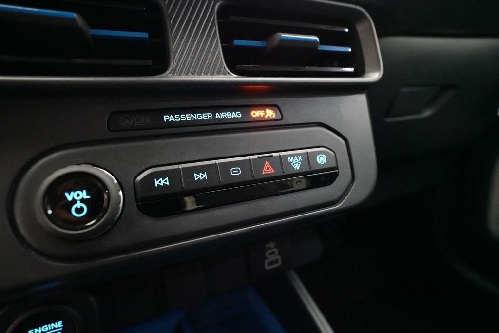 Used 2025 Ford Maverick XLT w/ Equipment Group 301A AWD/4WD image 20