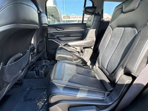 Used 2023 Jeep Grand Cherokee L Limited w/ Trailer Tow Group (B) AWD/4WD image 34