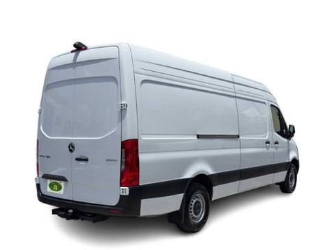 Used 2025 Mercedes-Benz Sprinter 2500 image 4