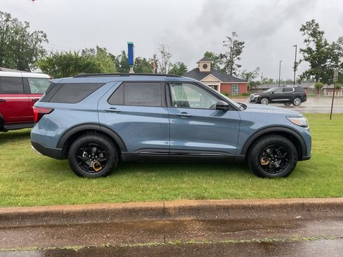 New 2026 Ford Explorer Tremor w/ Tremor Ultimate Package AWD/4WD image 8