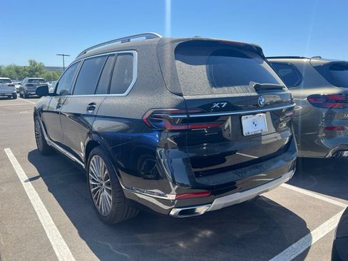 Used 2025 BMW X7 xDrive40i w/ Premium Package AWD/4WD image 8
