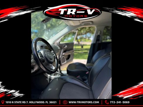Used 2019 Jeep Compass Latitude AWD/4WD image 15