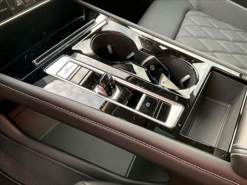 New 2026 Volkswagen Atlas SEL Premium R-Line image 13