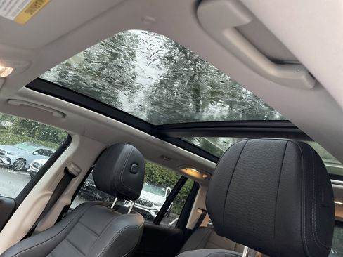 Certified 2023 Mercedes-Benz GLS 580 4MATIC image 23