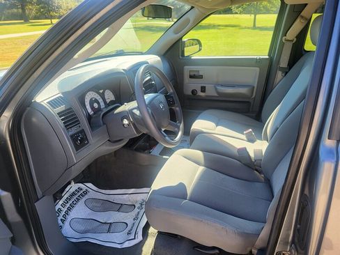 Used 2006 Dodge Dakota ST image 13