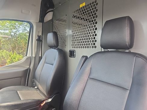 Used 2023 Ford Transit 250 Medium Roof AWD image 25