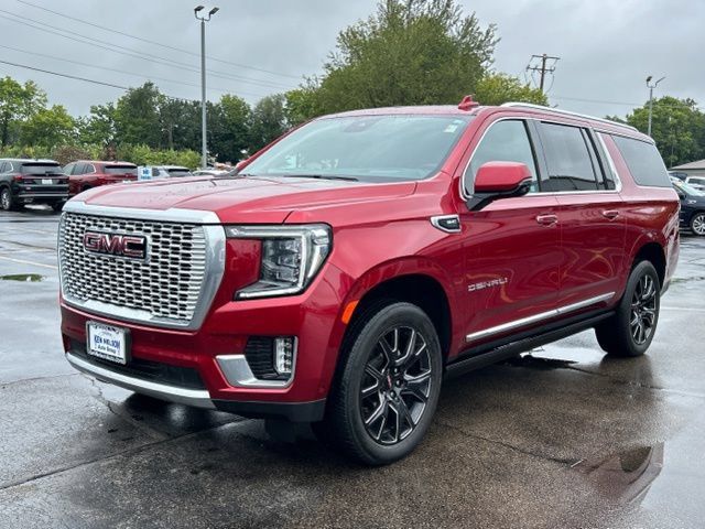 Certified 2023 GMC Yukon XL Denali w/ Advanced Technology Package AWD/4WD image 6