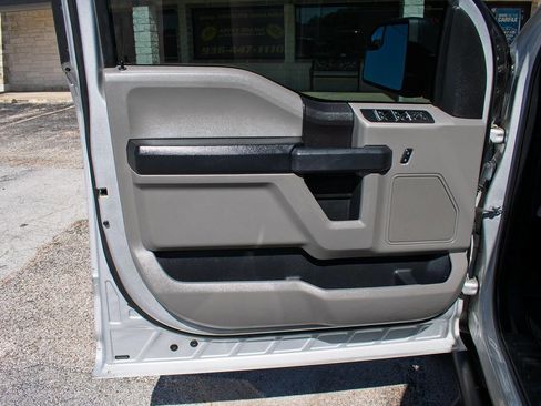 Used 2017 Ford F150 XL w/ Equipment Group 101A Mid AWD/4WD image 11