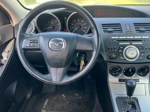 Used 2010 MAZDA MAZDA3 i Sport image 11