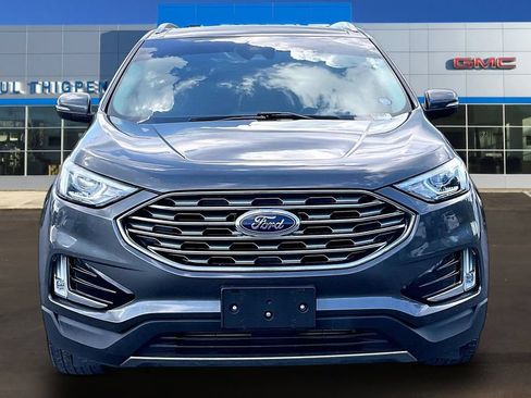 Used 2019 Ford Edge Titanium AWD/4WD image 2