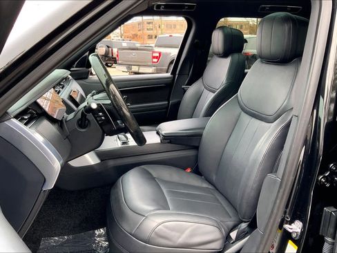 Used 2024 Land Rover Range Rover SE image 9