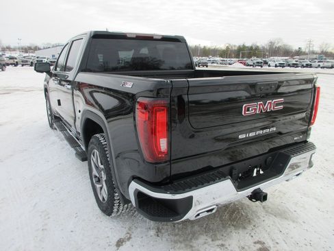 New 2026 GMC Sierra 1500 SLT w/ SLT Premium Package image 9