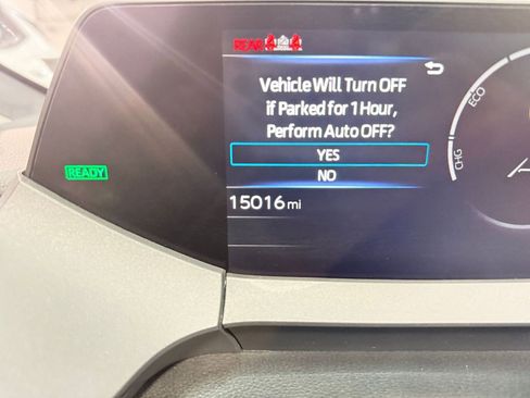 Used 2025 Toyota Prius LE image 39