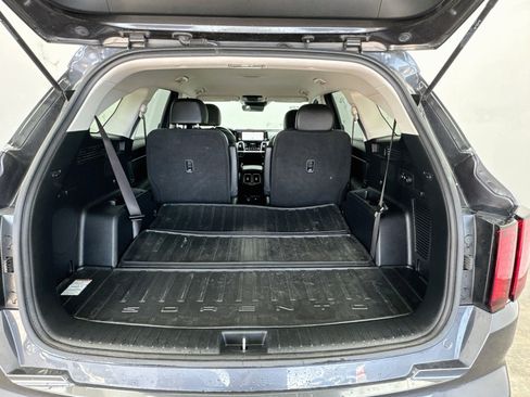 Used 2022 Kia Sorento S FWD image 17