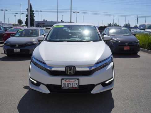 Used 2019 Honda Clarity Plug-In Hybrid image 4