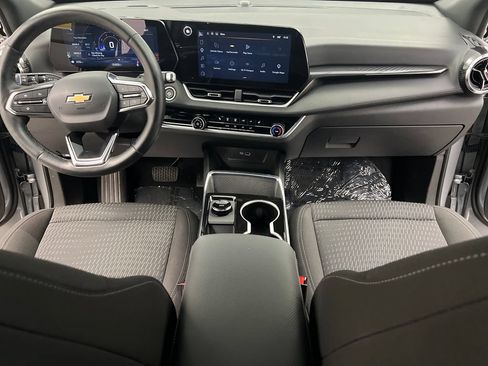 Used 2026 Chevrolet Equinox LT FWD image 34
