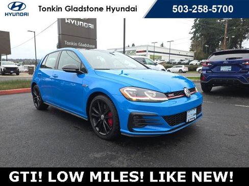Used 2021 Volkswagen GTI SE image 2