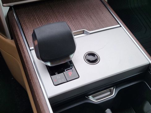 New 2026 Land Rover Range Rover SE AWD/4WD image 14