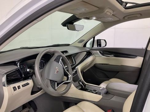 Used 2022 Cadillac XT6 Premium Luxury w/ Technology Package image 20