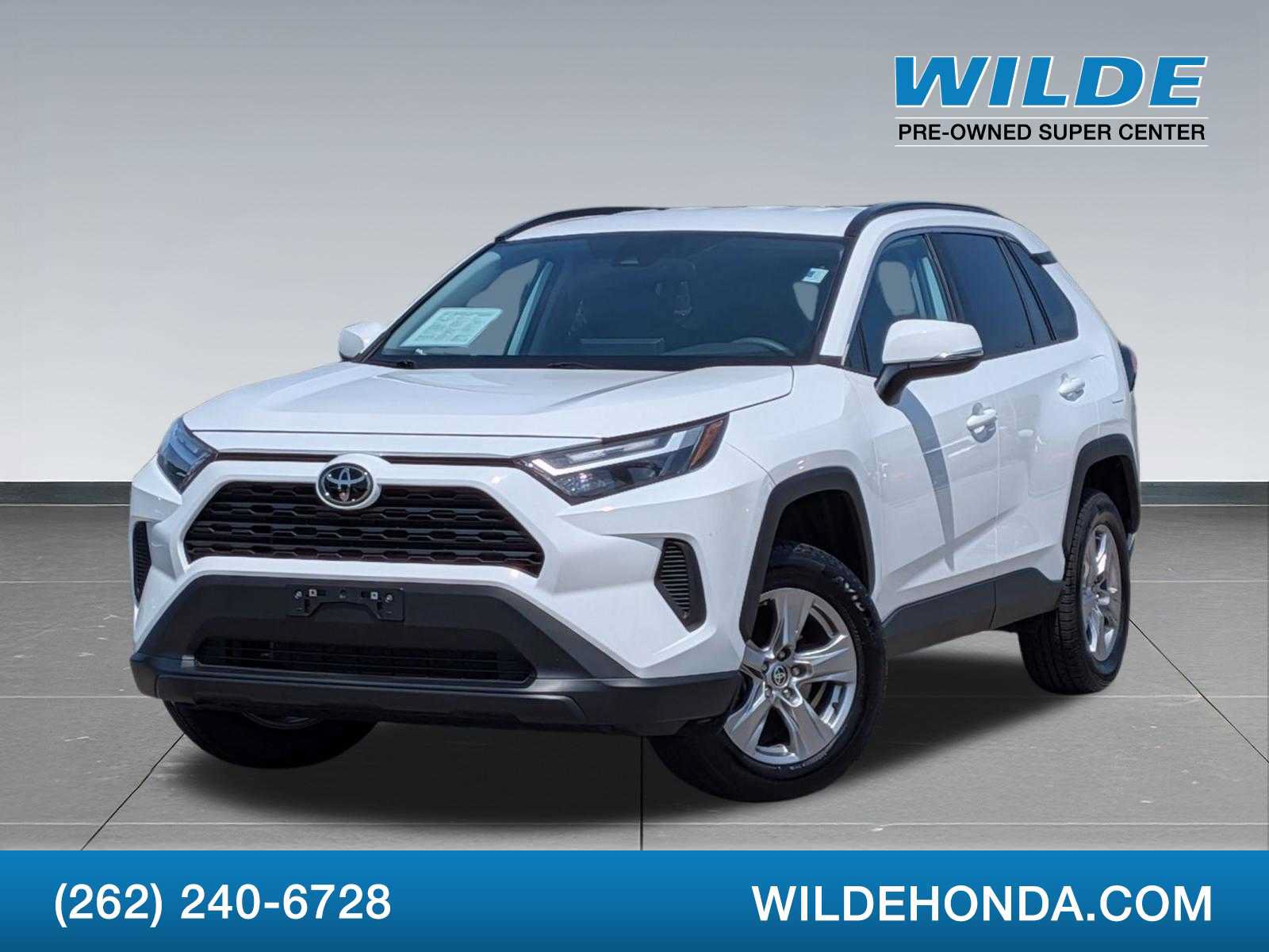 Used 2023 Toyota RAV4 XLE AWD/4WD image 1