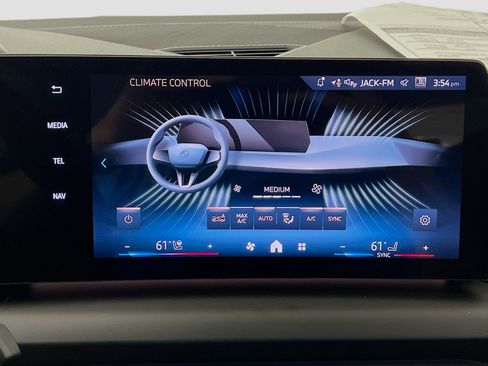 New 2025 BMW 228i xDrive w/ Premium Package image 18