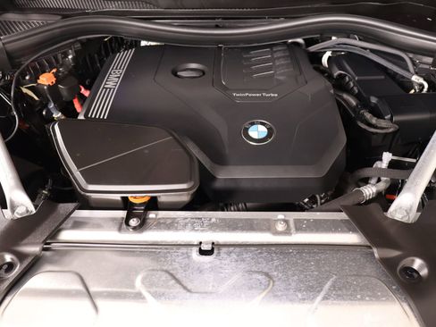 Used 2025 BMW X4 xDrive30i image 21