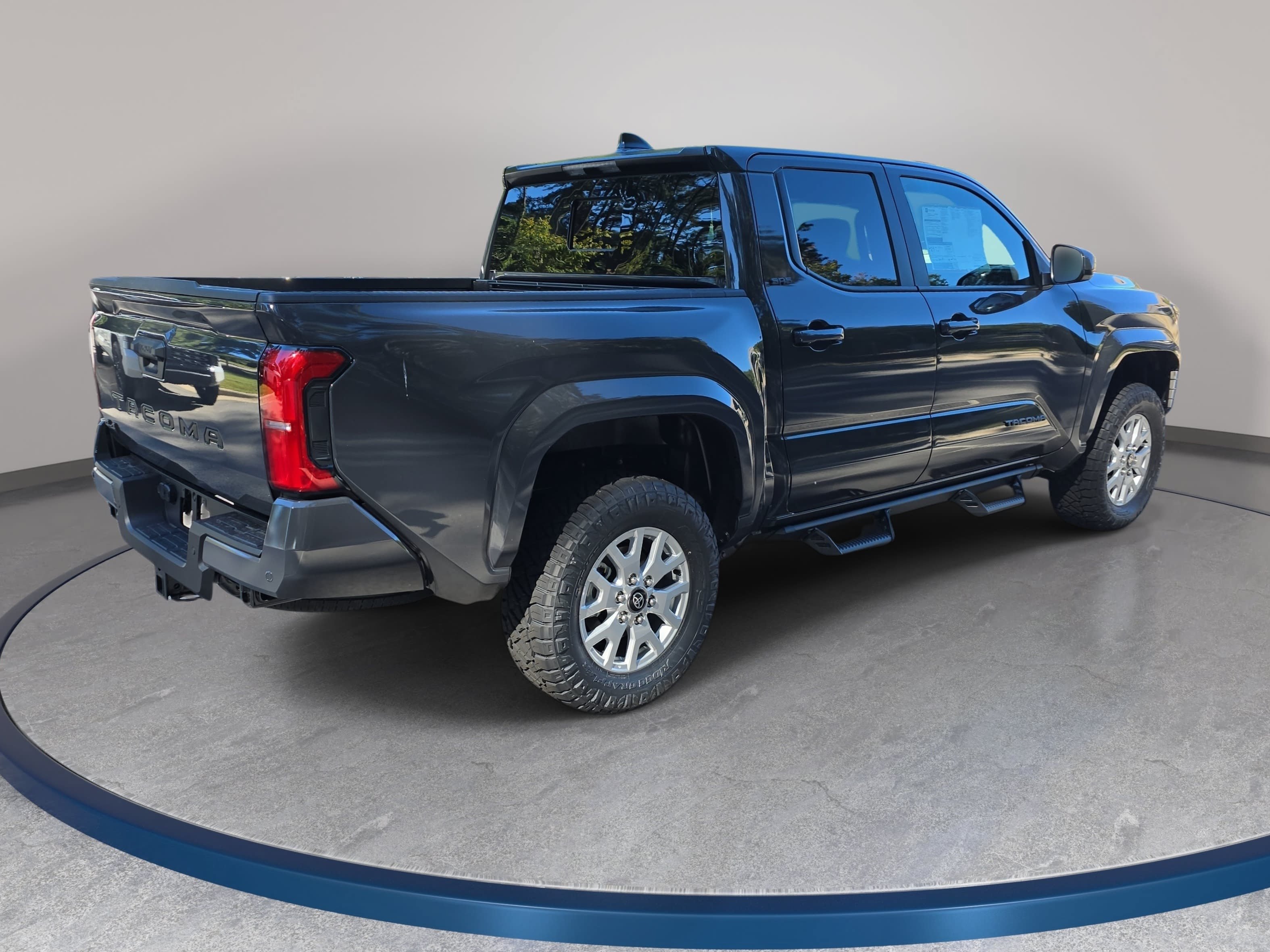 New 2026 Toyota Tacoma SR5 w/ SR5 Upgrade Package AWD/4WD image 5