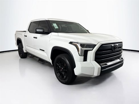 Used 2024 Toyota Tundra SR5 w/ SR5 Convenience Package AWD/4WD image 9