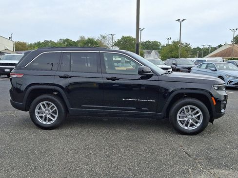 New 2025 Jeep Grand Cherokee Laredo X image 4