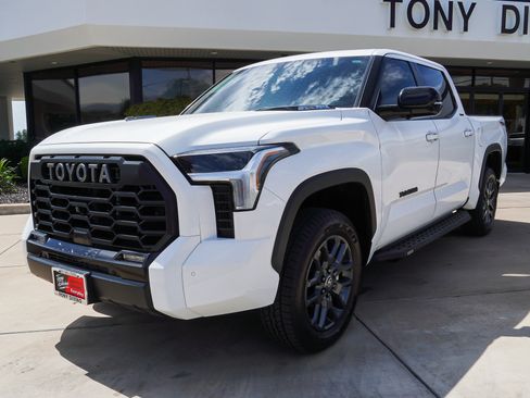 Used 2024 Toyota Tundra Limited w/ TRD Off-Road Package AWD/4WD image 4