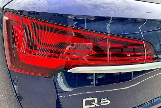 Certified 2022 Audi Q5 2.0T Premium Plus AWD/4WD image 22
