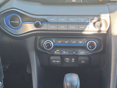 Used 2019 Hyundai Veloster 2.0 image 17