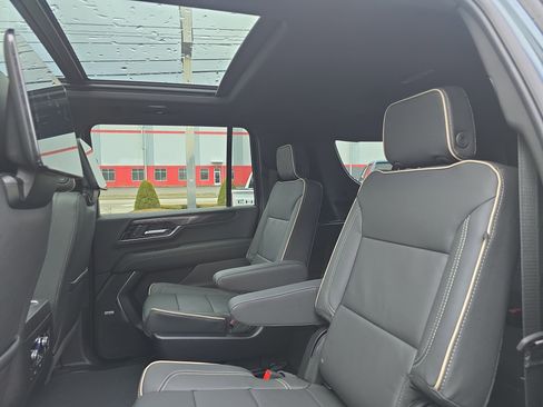 New 2026 GMC Yukon XL Elevation image 14