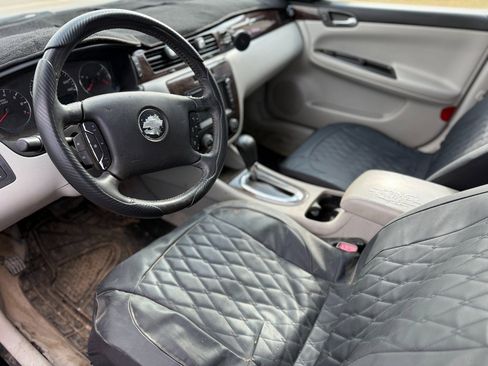 Used 2014 Chevrolet Impala LT w/ LT Sunroof Package image 12