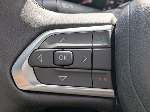 New 2026 Jeep Compass Latitude image 21