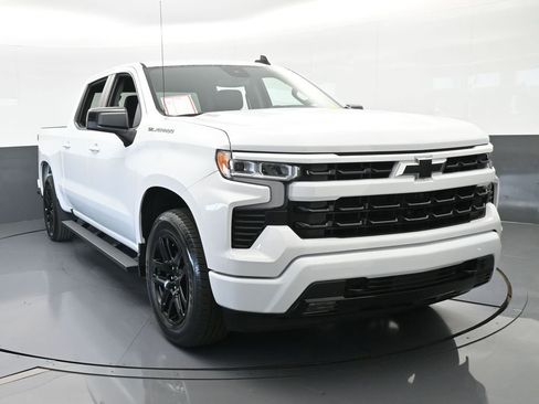 Used 2024 Chevrolet Silverado 1500 RST image 9