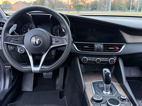 Used 2017 Alfa Romeo Giulia Ti w/ TI Performance Package image 25