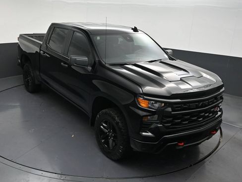 Used 2025 Chevrolet Silverado 1500 Custom Trail Boss AWD/4WD image 23