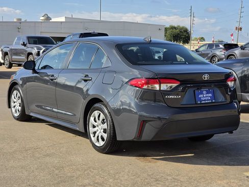 Used 2026 Toyota Corolla LE FWD image 7