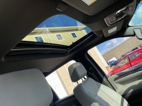 Used 2024 Chevrolet Silverado 2500 LTZ w/ LTZ Premium Package image 42