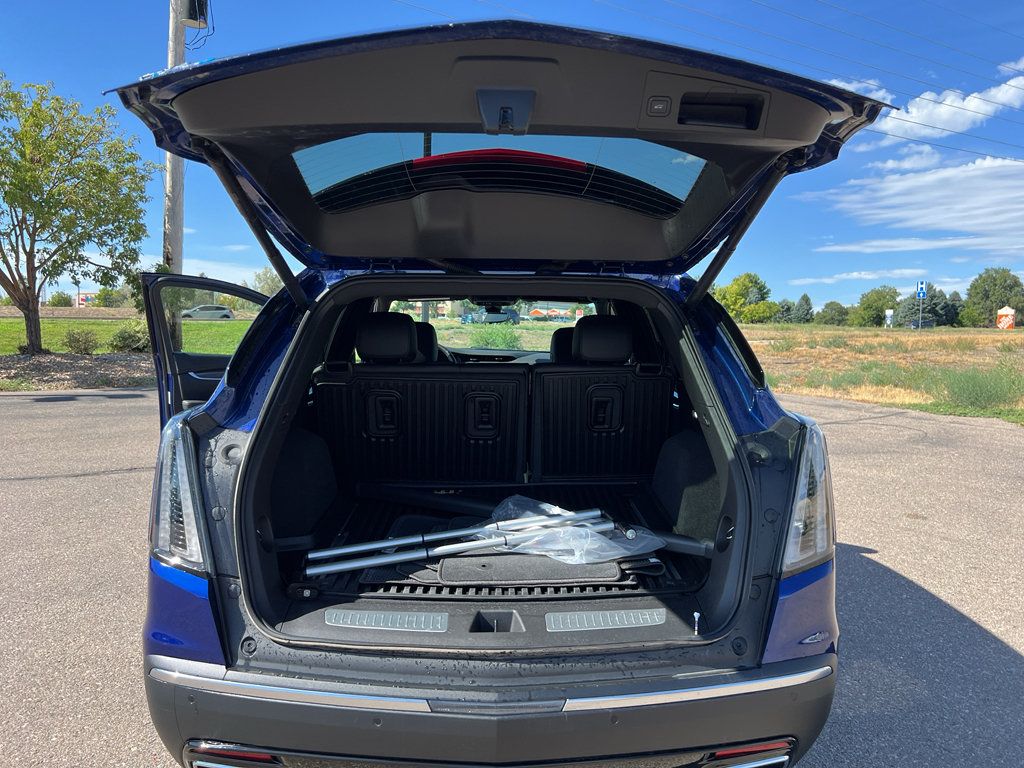 Certified 2026 Cadillac XT5 Sportv w/ LPO, Floor Liner Package AWD/4WD image 13