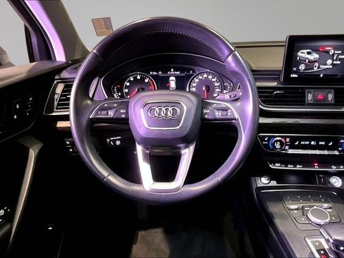 Used 2020 Audi Q5 2.0T Premium w/ Convenience Package AWD/4WD image 8