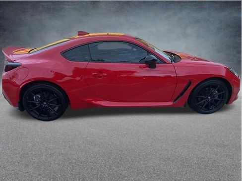 Used 2025 Toyota GR86 Premium RWD image 8
