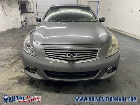 Used 2013 INFINITI G37 X w/ Premium Pkg image 8
