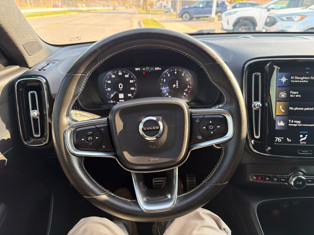 Used 2021 Volvo XC40 T4 R-Design w/ Protection Package Premier FWD image 23